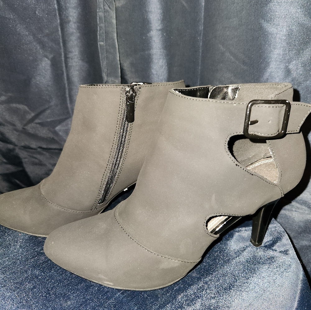 Impo Black Sude Buckle Boot
